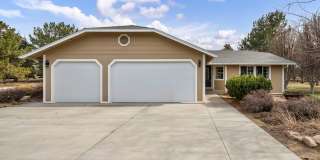 TAHOE-STYLE COUNTRY RETREAT | FULLY FURNISHED SINGLE-LEVEL HOME ON ACREAGE WITH 3-CAR GARAGE Gallery 1