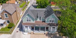 Completely Brand New Restored Historic Townhome near Wells St Corridor. Gallery 40