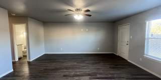 3422 Itasca Street Gallery 6