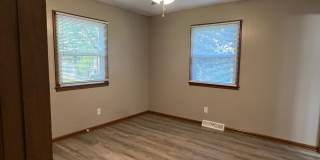 Recently Remodeled 3 Bed / 2 Bath near Mercy Hospital Gallery 16