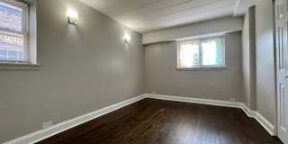 6021 North Fairfield Avenue Gallery 7