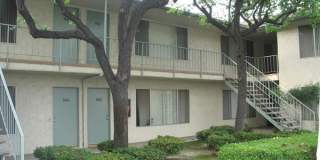 Spacious 1 Bedroom 1 Bath Upstairs Apartment Gallery 24