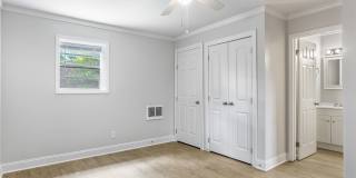 Edgewater Gallery 6
