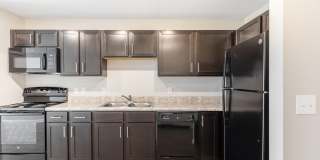 Goodnight Commons Apartments - Affordable Housing Gallery 55
