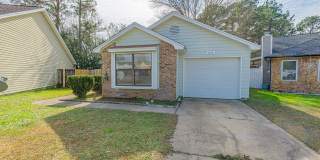 1916 Squirrel Path Gallery 1