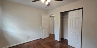 3840 South Plaza Trail Gallery 13
