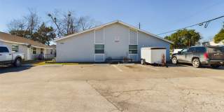 1900 Finfeather Road Gallery 1