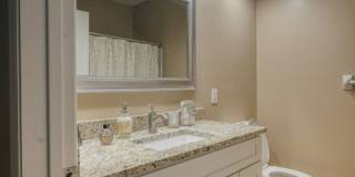 One Bedroom With Garage near Grandview Gallery 7
