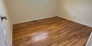 Spacious 3 Bedroom House with Attached Garage and Large Yard! Gallery 16