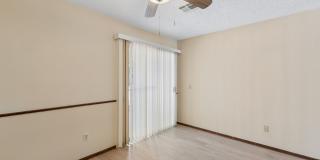 208 Hudson Pl Gallery 16