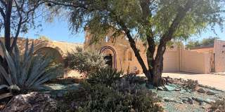 3 Bed 2 Bath Historic Southern Home Gallery 1