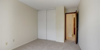 Silver Lake Gallery 7