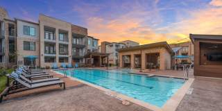 Reserve on Kingsland Gallery 52