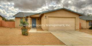 3/2 Beautiful Rita Ranch Home With Open Design!!! Gallery 1