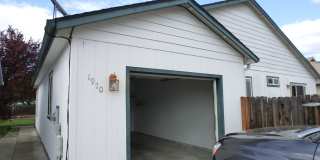 1970 SW Betty Lane Gallery 1