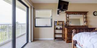 555 Harrison Avenue Gallery 23