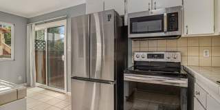 370 Santa Clara Ave #1  - 2 bedroom | 1 bath | Condo | Lower unit Gallery 13