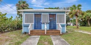 922 SE Bayou Avenue unit: A Gallery 1