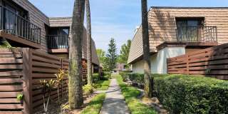 15217 W POND WOODS Drive Gallery 51
