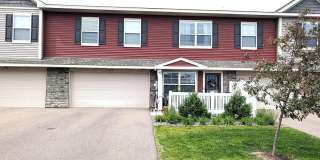 Updated Townhome in Exclusice Dev. Gallery 1