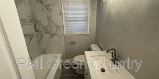 1017 E. 38th Pl Gallery 9