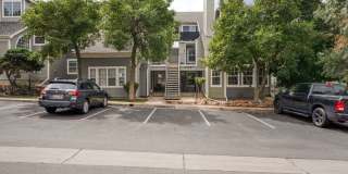 Charming 2 bed 1 bath Condo in Centennial! Gallery 23