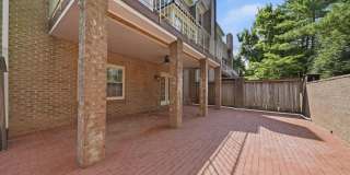 8904 BARROWGATE Court Gallery 46