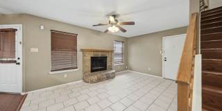 2411 Dennis St Gallery 10