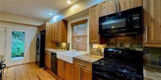 335 Lyndon Avenue Gallery 9