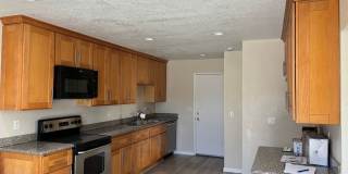 GREAT OAKLEY 3 BEDROOM, 2.5 BATHROOM, PLUS LOFT! NEW UPGRADES TO BE COMPLETED THE END OF THE MONTH OF JULY UPON VACANCY! Gallery 6