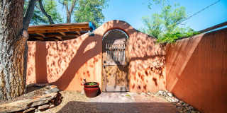 Downtown Private Condo Available Now! Gallery 17