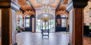 1700 Webb Street Gallery 1