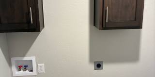 Beautiful 3 bedroom, 2 bath, 2 car garage duplex in Ozark! Spacious, granite with open / split bedroom floorplan! Gallery 15