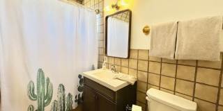 2 Bedroom + 2 Bathroom Bungalow | Midtown Ventura | Furnished Gallery 16