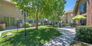 Racquet Club Apartments Gallery 16