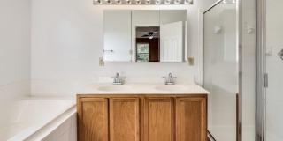 2018 COOPER POINT Court Gallery 17