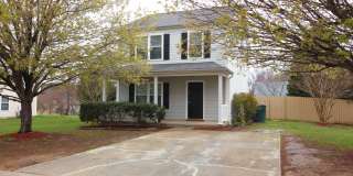 Great 3/2.5 East Durham Home with Fenced in Yard! Gallery 1
