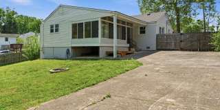 Charming Renovated Home with Spacious Yard & Detached Garage in South Nashville Gallery 28