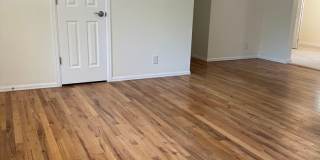Spacious 3 Bedroom House with Attached Garage and Large Yard! Gallery 4
