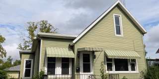 3 Bed / 1 Bath - 3-Car Garage - House 3 Bed / 1 Bath - 3-Car Garage - House Gallery 1