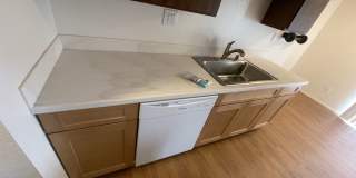 2 Bed/1.5 Bath Updated Condo Near SMART/Hwy 101/Raleys Shopping Plaza/Washer-Dryer in Unit 2 Bed/1.5 Bath Updated Condo Near SMART/Hwy 101/Raleys Shopping Plaza/Washer-Dryer in Unit Gallery 8