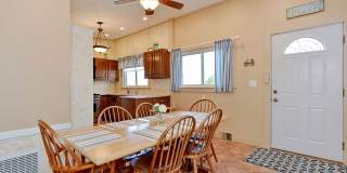 WINTER RENTAL: Two Beaches Cottage Gallery 12
