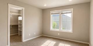 Luxury Townhome for Lease at the Courtyards at Hidden Crest - 13113 NE 71st Pl Gallery 10