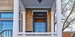 726 Kerr Street Gallery 4
