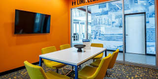 FLATZ 432 Gallery 17