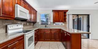 8107 SW 23rd Ct Gallery 4