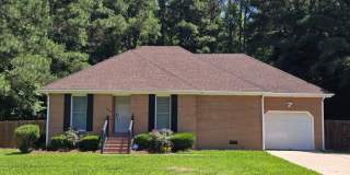 Mt. Hermon - Adorable 3Bed, 2Bath Ranch Gallery 1