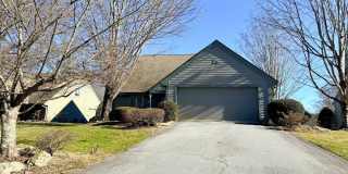 Spacious Home in Kenmure Gallery 1