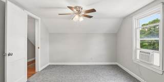 4 Bedroom/1 Bathroom Home with Fenced Yard Available in SE Roanoke! Gallery 26
