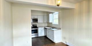 2 Bed 1 Bath home in Beechview - Close to Downtown, Public Transit - Available June Gallery 5